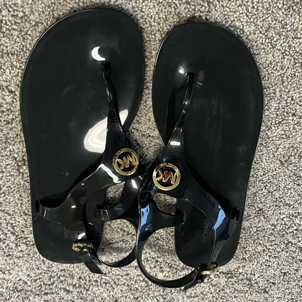 MICHAEL‎ Michael Kors Black Mallory Jelly Sandals Sz. 9